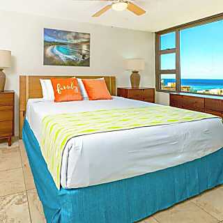 Waikiki Banyan 2804 T2