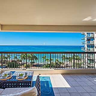 Waikiki Beach Tower Condo with Ocean View