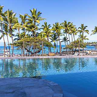 Beach Villas at Kahaluu "Surf and Swim" Condo
