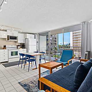 Waikiki Beach 1 Bedroom Condo