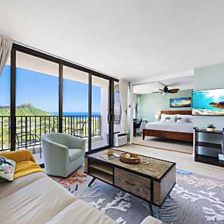 Waikiki Banyan 36th Floor Ocean View Condo