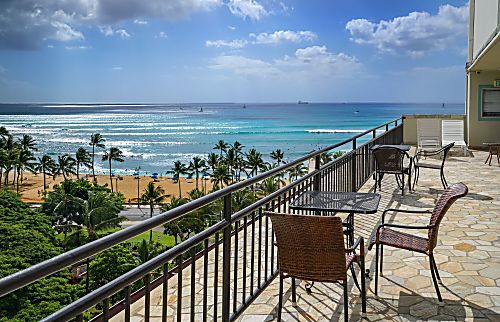 Waikiki Grand Hotel 605