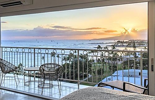 Waikiki Shore 1116
