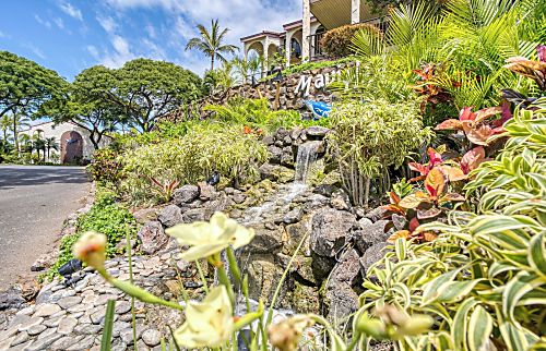 Maui Hill 99, great location with garden views!
