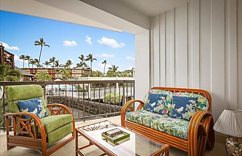 Kona Plaza 210