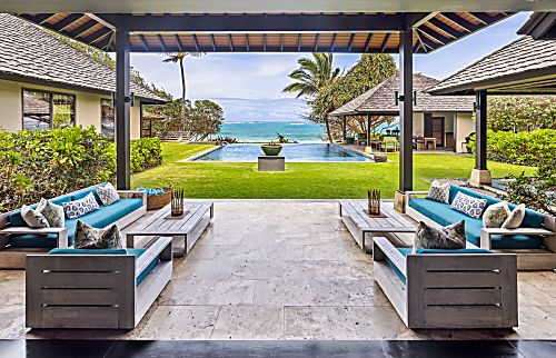 Oceanfront Luxury Villa with Infinity Pool