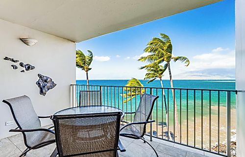 Royal Mauian 607