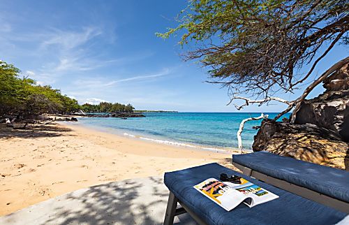 Lalamilo Beach Bungalow