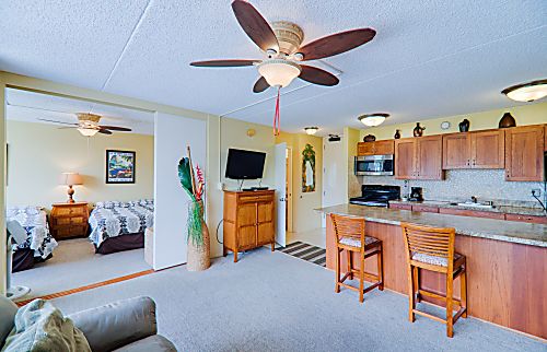 Waikiki Banyan #Mauka Tower2 /607