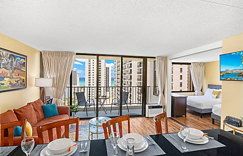 Waikiki Banyan 1910 T2