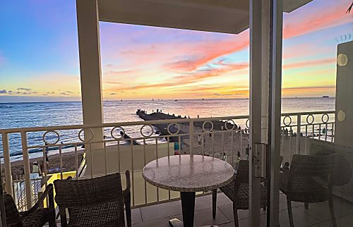 Waikiki Shores Condo Rental