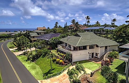 Beautiful Views, Walk To Beaches And Restaurants