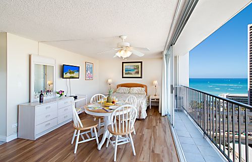 Pacific Monarch 2205