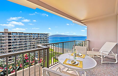 Whaler #1115 - Studio