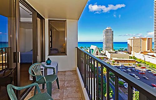 Waikiki Banyan Ocean View Unit