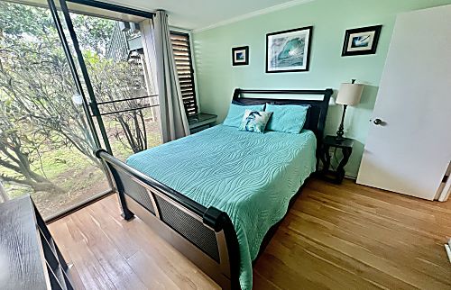 Luxurious Turtle Bay Condo