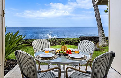 Kona Surf and Racquet Club Townhouse #188