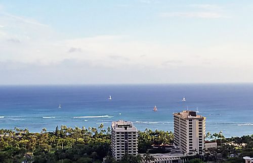 Hawaiian Monarch Waikiki Rental