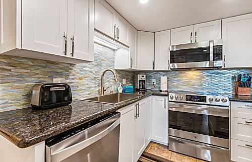 Maui Banyan Top Floor Unit