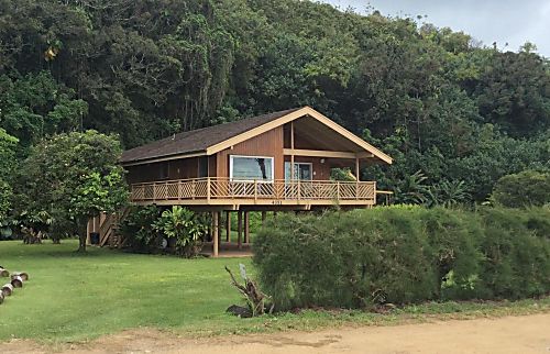 Hale Kai Anini Beach Home