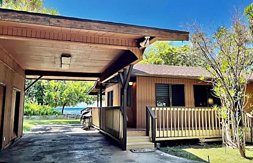 Puako Hale Kahakai Oceanfront Beach Home