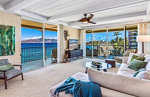 Whaler on Kaanapali Beach 552