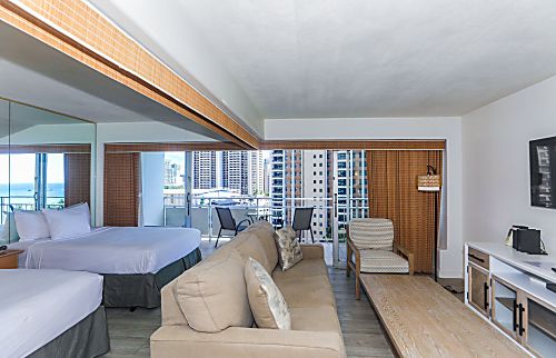 Ilikai Hotel 940, Lagoon View