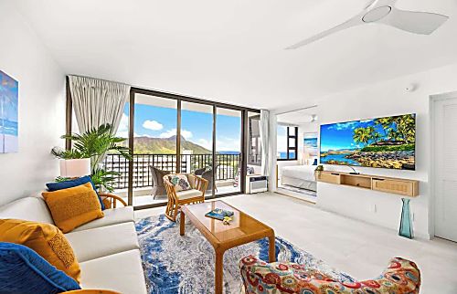 Waikiki Banyan 2913 T1