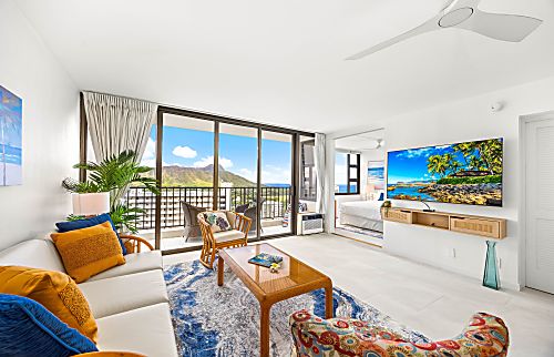 Waikiki Banyan 2913 T1