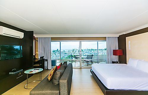 Ilikai Hotel 4th Floor