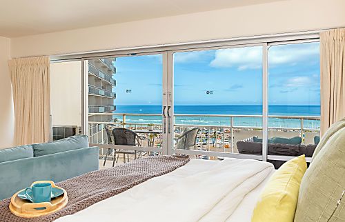 Ilikai Hotel 11th Floor