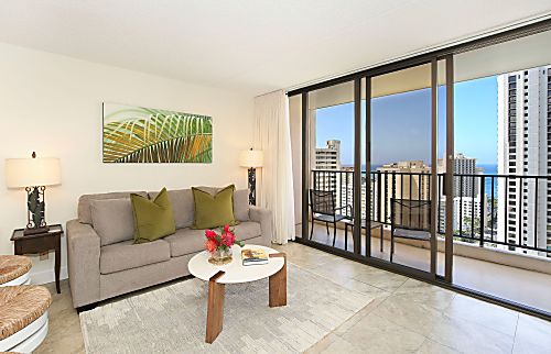 Waikiki Banyan #2410-T2