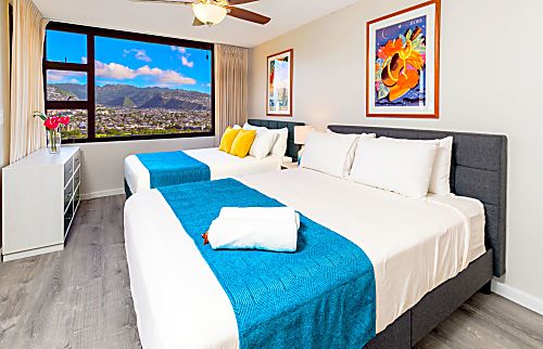 Waikiki Banyan 2411 Tower 2