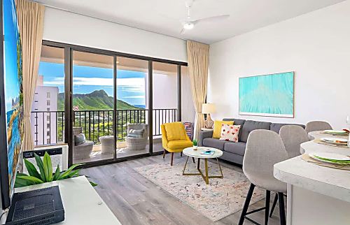 Waikiki Banyan 3701 T1