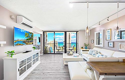 Waikiki Banyan 2414 T2