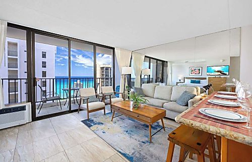 Waikiki Banyan 3504 T2