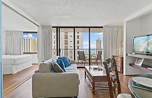 Waikiki Banyan Unit 1504 Tower 2