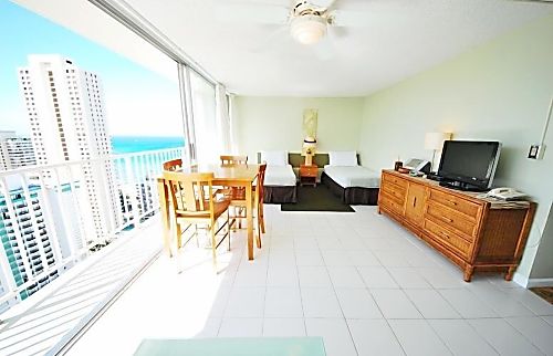 Pacific Monarch #2908