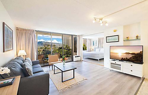 Waikiki Banyan 813 Tower 2