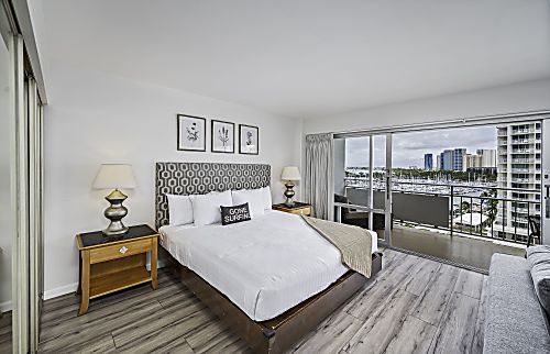 Ilikai Hotel Condo 9th Floor