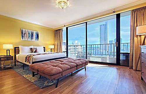 Royal Gardens Waikiki #1905