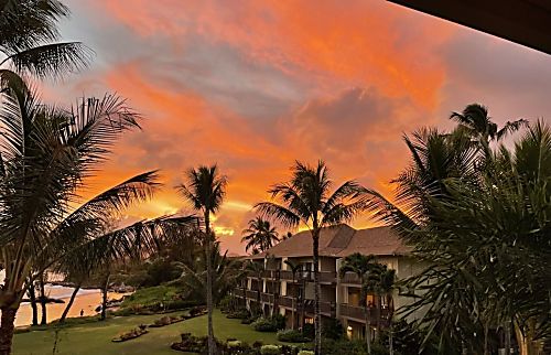 Lae Nani Beachfront Condo Top Floor Unit