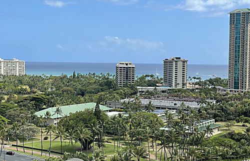Waikiki Ocean View Studio 20th Floor