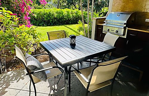 Hilton Pass Poolside Villa B