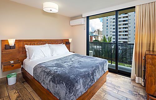 Bamboo Waikiki 1 Bedroom Unit