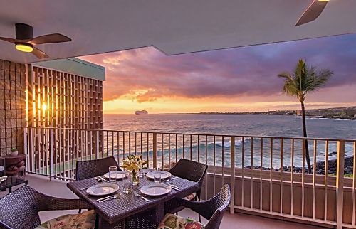 Alii Villas Oceanfront Condo