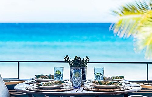 Kulakane 310 Oceanfront Retreat