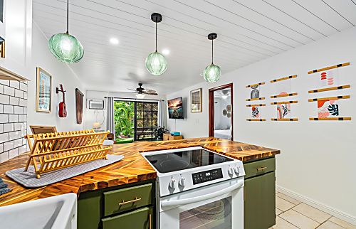 Honl's Beach Hideaway 2 Bedroom Unit