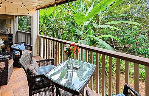 Waikomo Streams Garden View Retreat