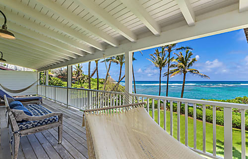 Hale Aloha Beachfront Estate 